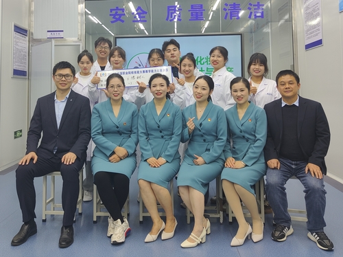 技精于勤，荣光绽放——我校在2021年全国职业院校技能大赛教学能力比赛中荣获化妆品技术开发二等奖